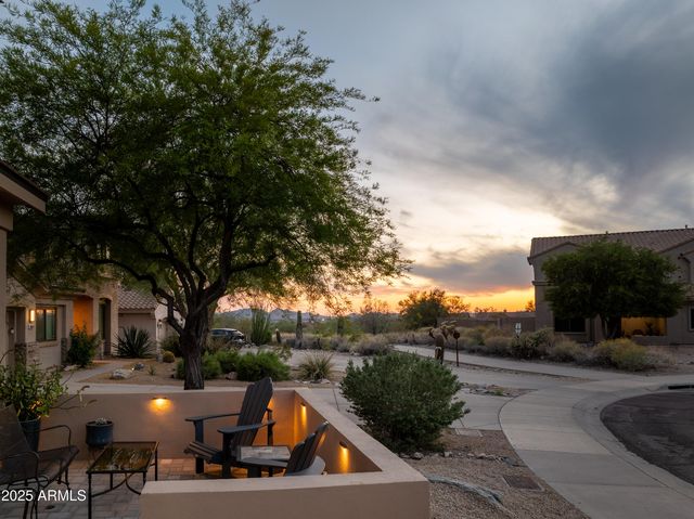 10527 E  Acacia Dr, Scottsdale, AZ 85255