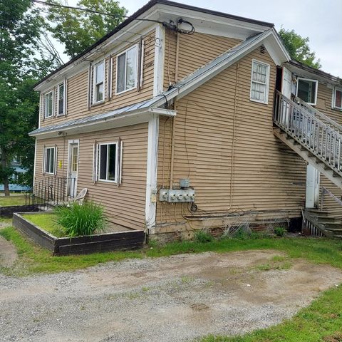 165 Middle Street, Farmington, ME 04938