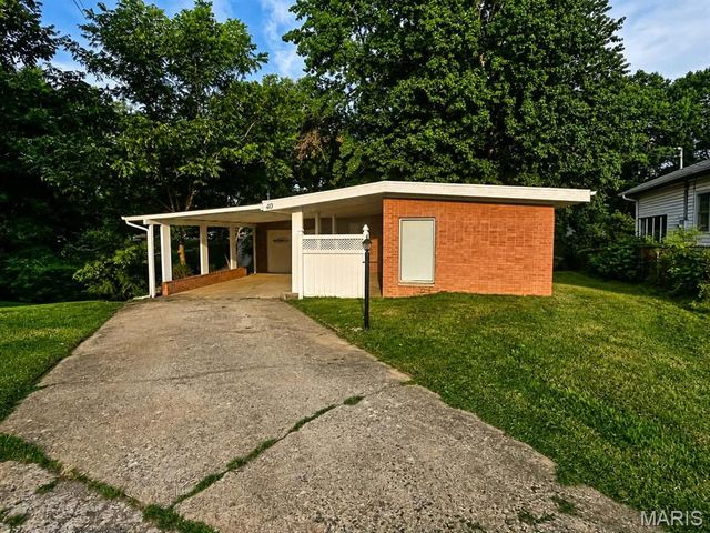 40 N  50th St, Belleville, IL 62226