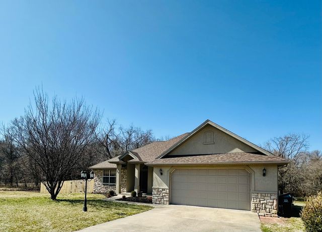 217 North East Meadow Drive, Mount Vernon, MO 65712
