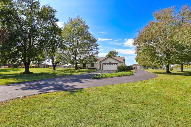 1707 S Farm Road 115, Springfield, MO 65802