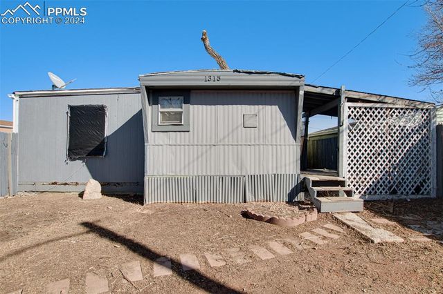 1315 Forest Rd, Colorado Springs, CO 80906