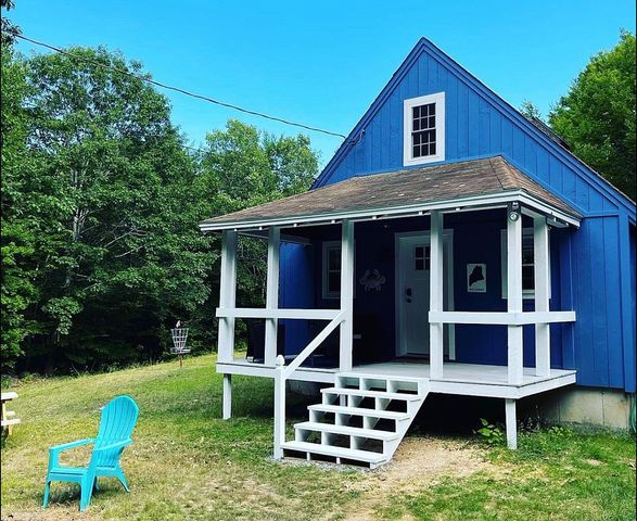 206 Boot Cove Ln, Winthrop, ME 04364