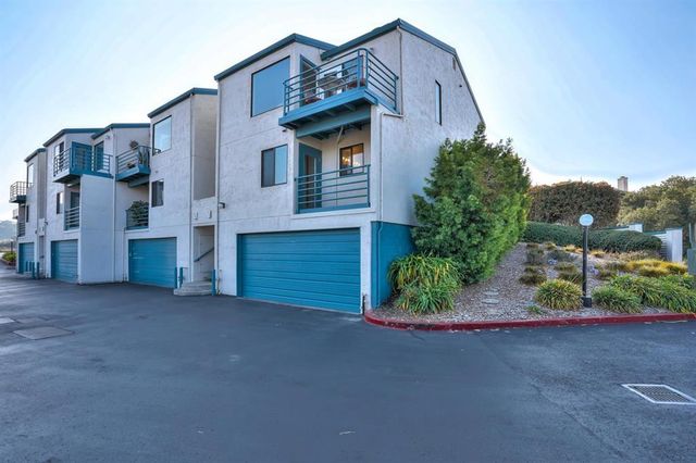 921 Fassler Ave, Pacifica, CA 94044