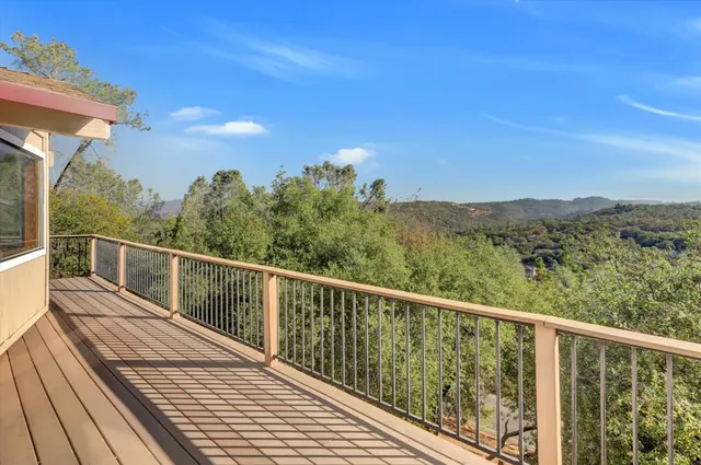 18467 Song Sparrow Ct, Penn Valley, CA 95946