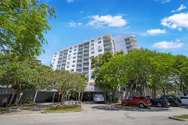 6900 Bay Dr #7A, Miami Beach, FL 33141