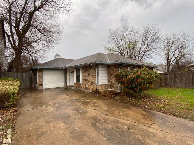 6710 Oriole Ct, Fort Worth, TX 76137