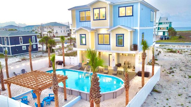 7876 Gulf Blvd, Navarre, FL 32566