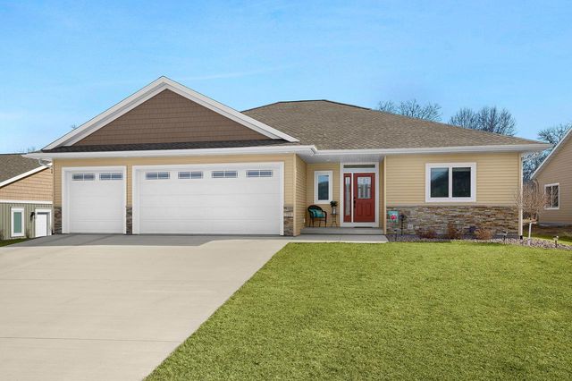 733 Trifecta AVENUE, La Crescent, MN 55947