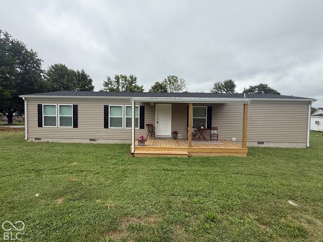460 N  Owens St, Westport, IN 47283
