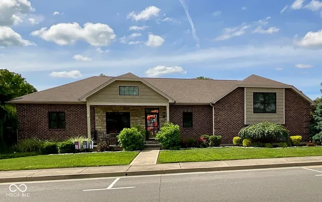 291 E  Center St, Lawrenceburg, IN 47025