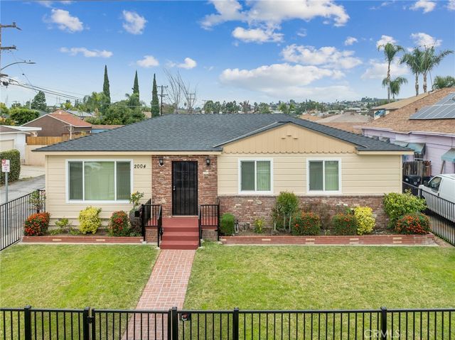 2004 W  Madison Ave, Montebello, CA 90640