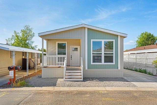 24 Crown Point Dr, Carson City, NV 89706