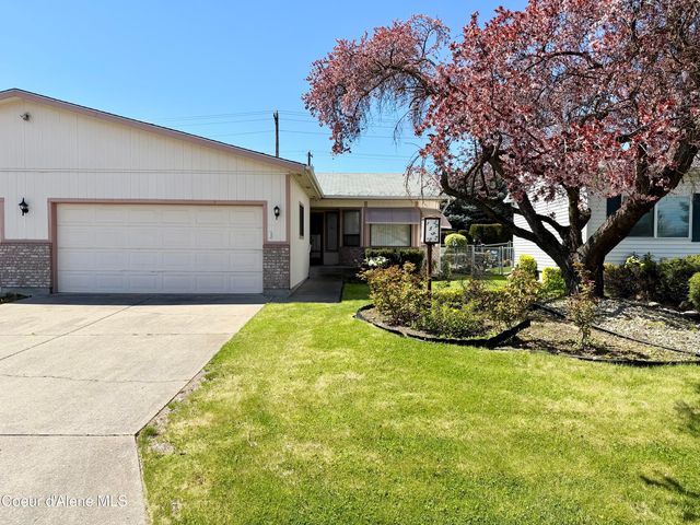 1537 W  Woodlawn Dr #2, Hayden Lake, ID 83835