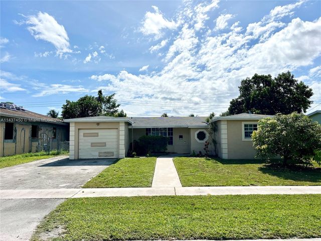 4232 NW 38th Ave, Lauderdale Lakes, FL 33309