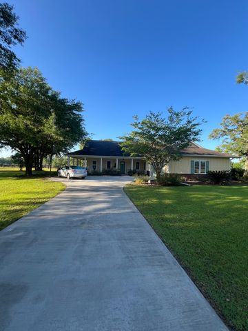 1134 SW Custom Made Cir, Lake City, FL 32024