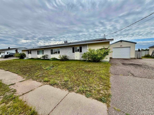 112-114 Lancer St, Gwinn, MI 49841