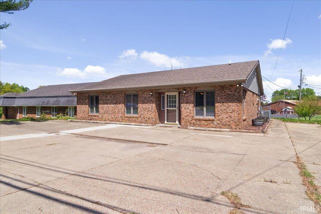 1154 E  Main St, Boonville, IN 47601