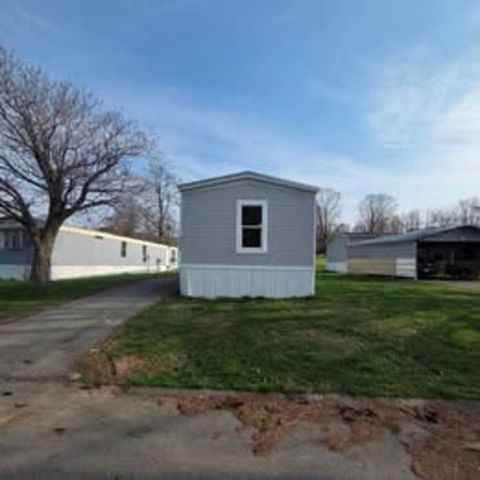 303 Mullen Ln, Elizabethtown, KY 42701