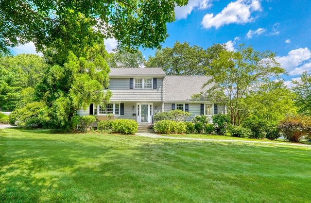 186 Conant Rd, Westwood, MA 02090