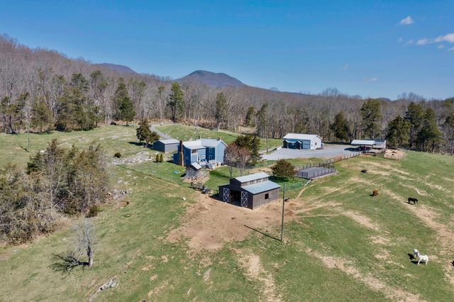 2319 Turnpike Rd, Lexington, VA 24450