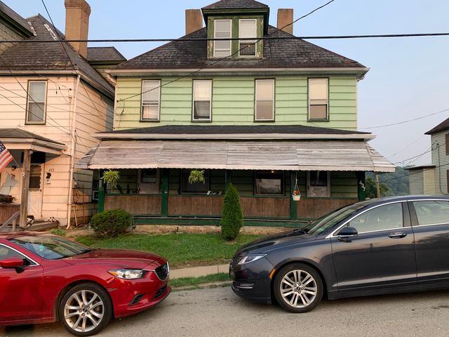 437 2nd St #437, Monongahela, PA 15063