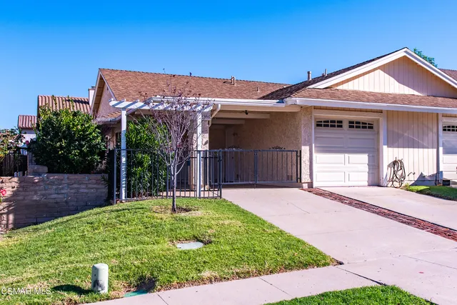 1995 E  Covington Ave, Simi Valley, CA 93065
