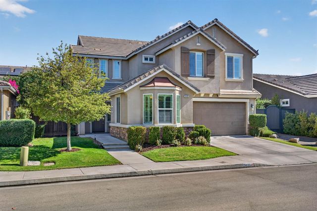 3435 Bellaire Ave, Clovis, CA 93619