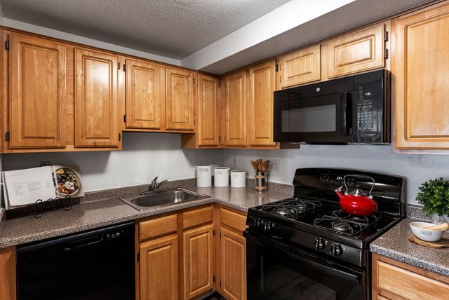 4 Senate Rd #2, Milford, MA 01757