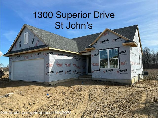 1300 Superior Dr #1, Saint Johns, MI 48879