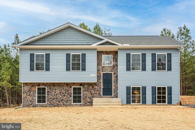 19159 Country Rd, Beaverdam, VA 23015