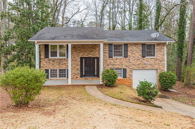 1689 Pine Glen Cir, Decatur, GA 30035