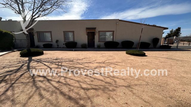 21777 Panoche Rd   #2, Apple Valley, CA 92308