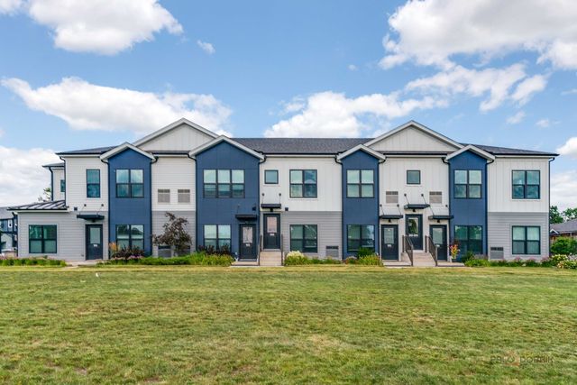 538 Morris Ave, Mundelein, IL 60060
