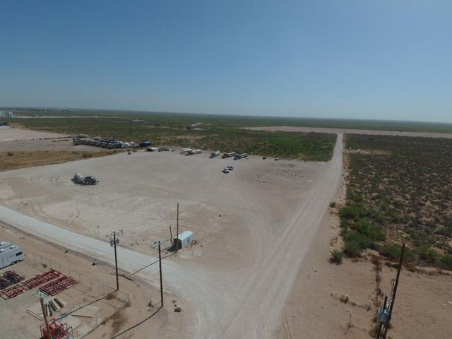 675 W  42nd St, Monahans, TX 79756