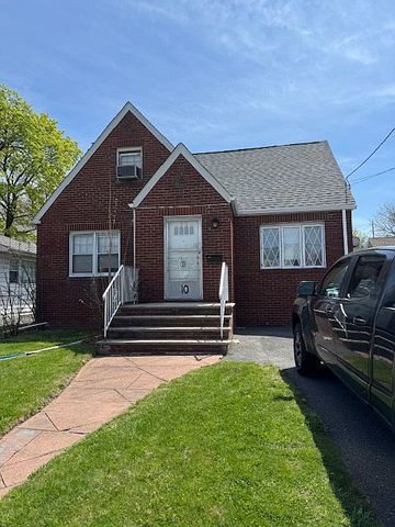 10 Boulevard, Hasbrouck Heights, NJ 07604