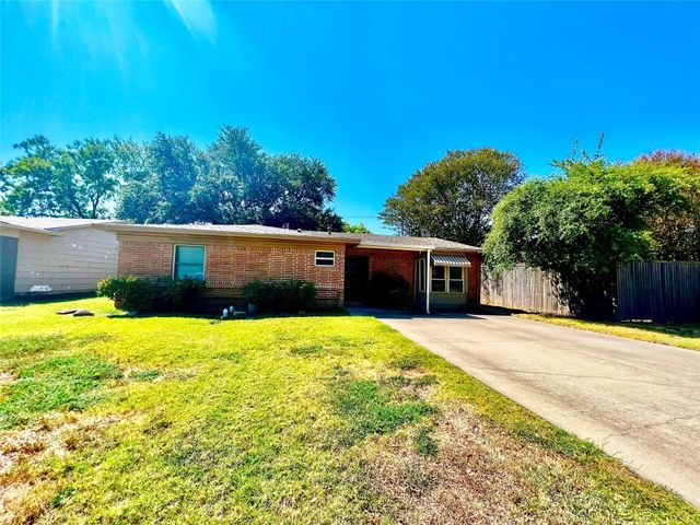2414 Anderson St, Irving, TX 75062