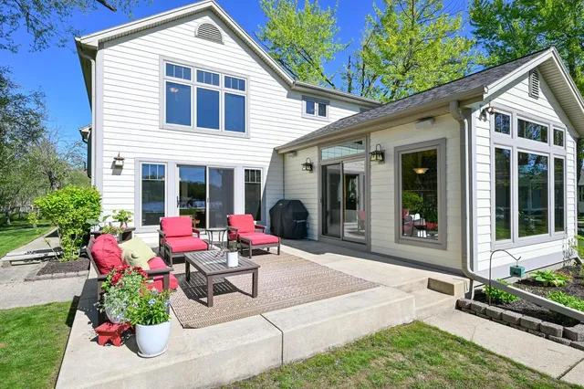 N8774 Stringers Bridge ROAD, East Troy, WI 53120
