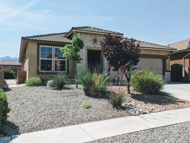 4129 N  Pole Loop NE, Rio Rancho, NM 87144