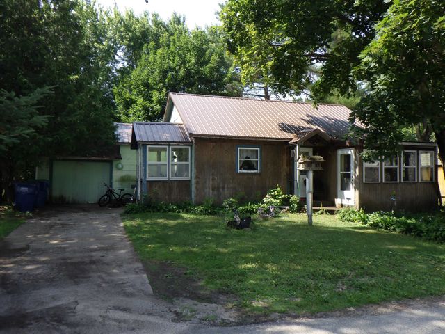 116 Chester St, Tigerton, WI 54486