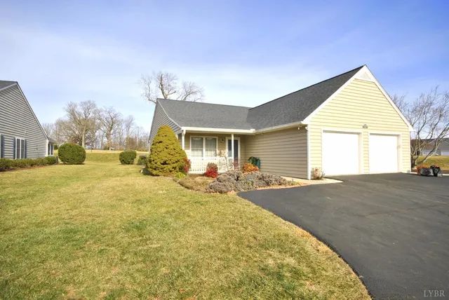 1170 Jefferson Oaks Ct #24, Forest, VA 24551