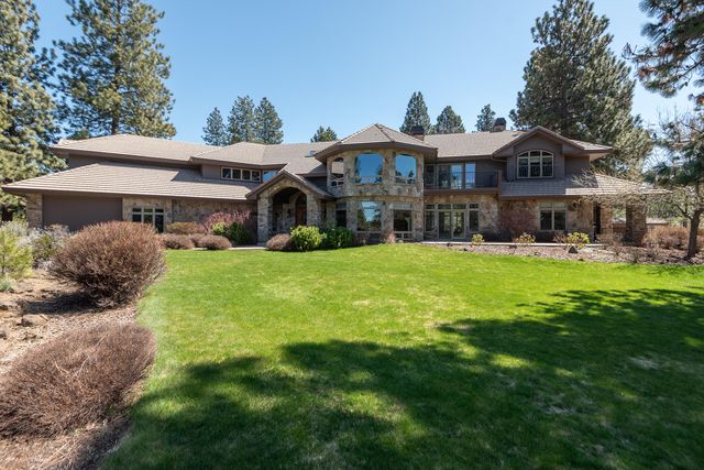 60340 Sunset View Dr, Bend, OR 97702