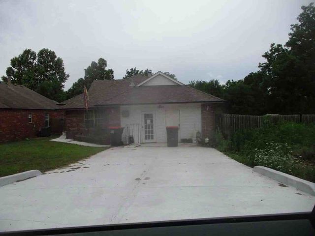 1487 N  1st St, Harrah, OK 73045