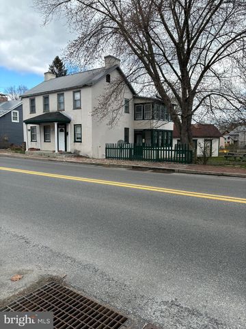 223 S  Main St, Mercersburg, PA 17236