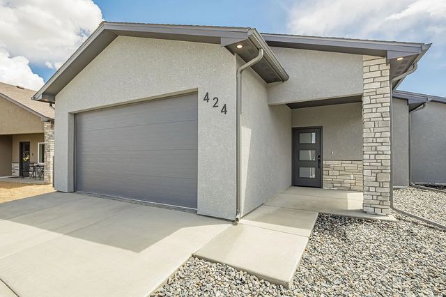 424 Iola Basin St, Grand Junction, CO 81504