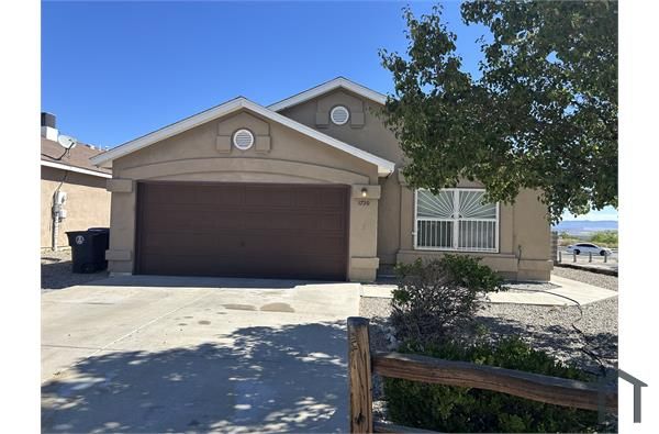 1720 Sauza Dr SW, Albuquerque, NM 87121