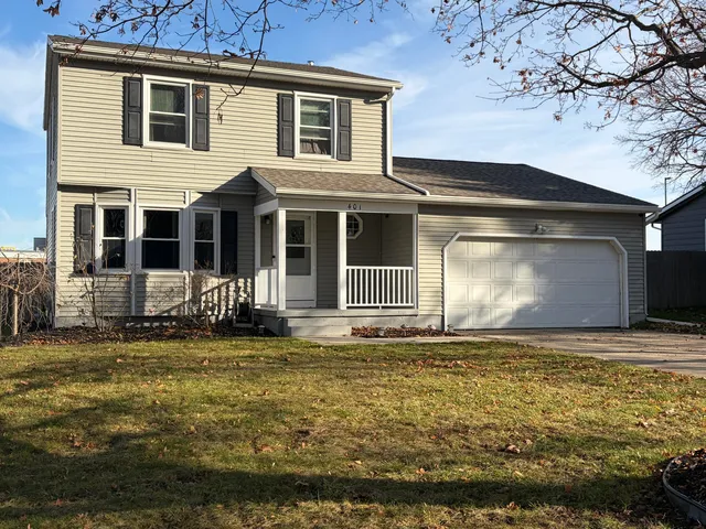 401 Anderson Dr, Wayland, MI 49348