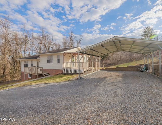 1852 Forest View Dr, Kingsport, TN 37660