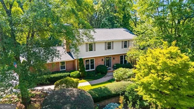 305 Wickerberry Ln, Roswell, GA 30075