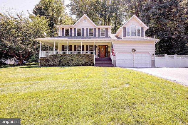 60 Radcliffe Dr, Huntingtown, MD 20639